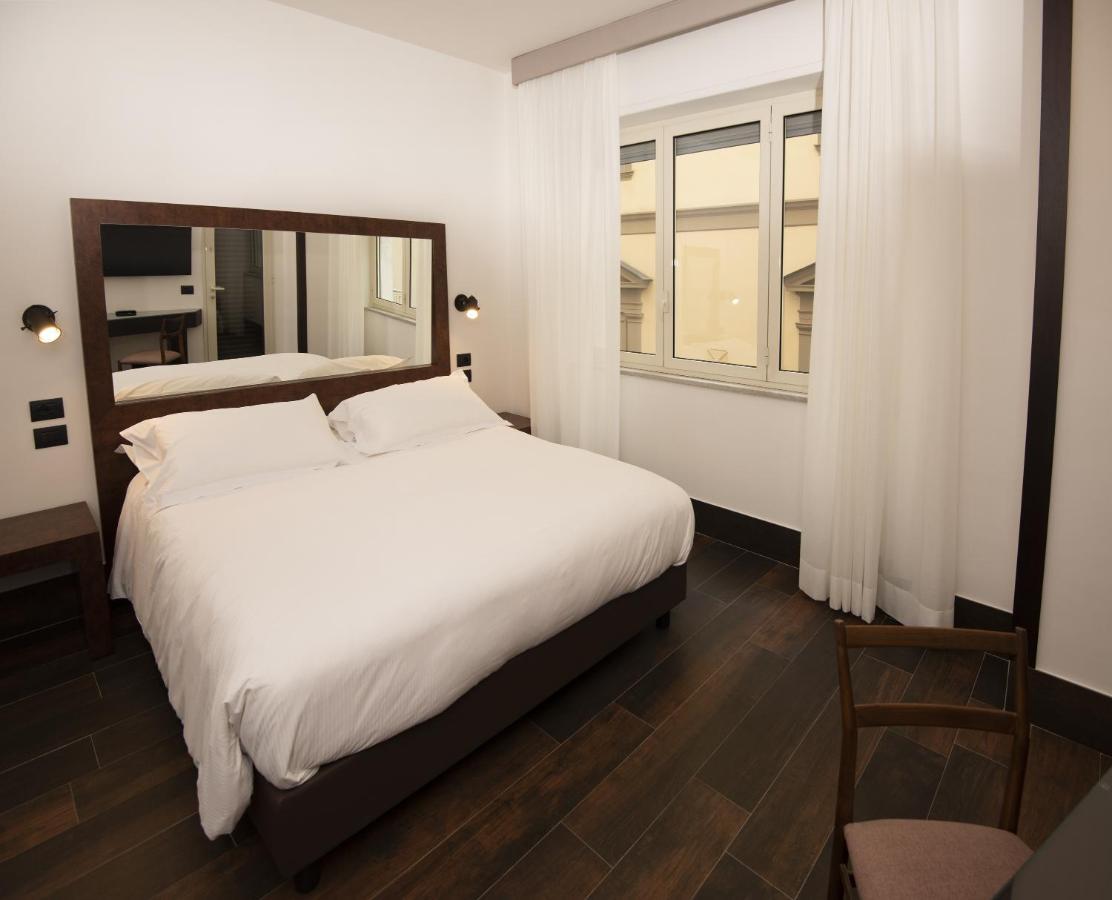 Domus Altana Hotel Napels Buitenkant foto