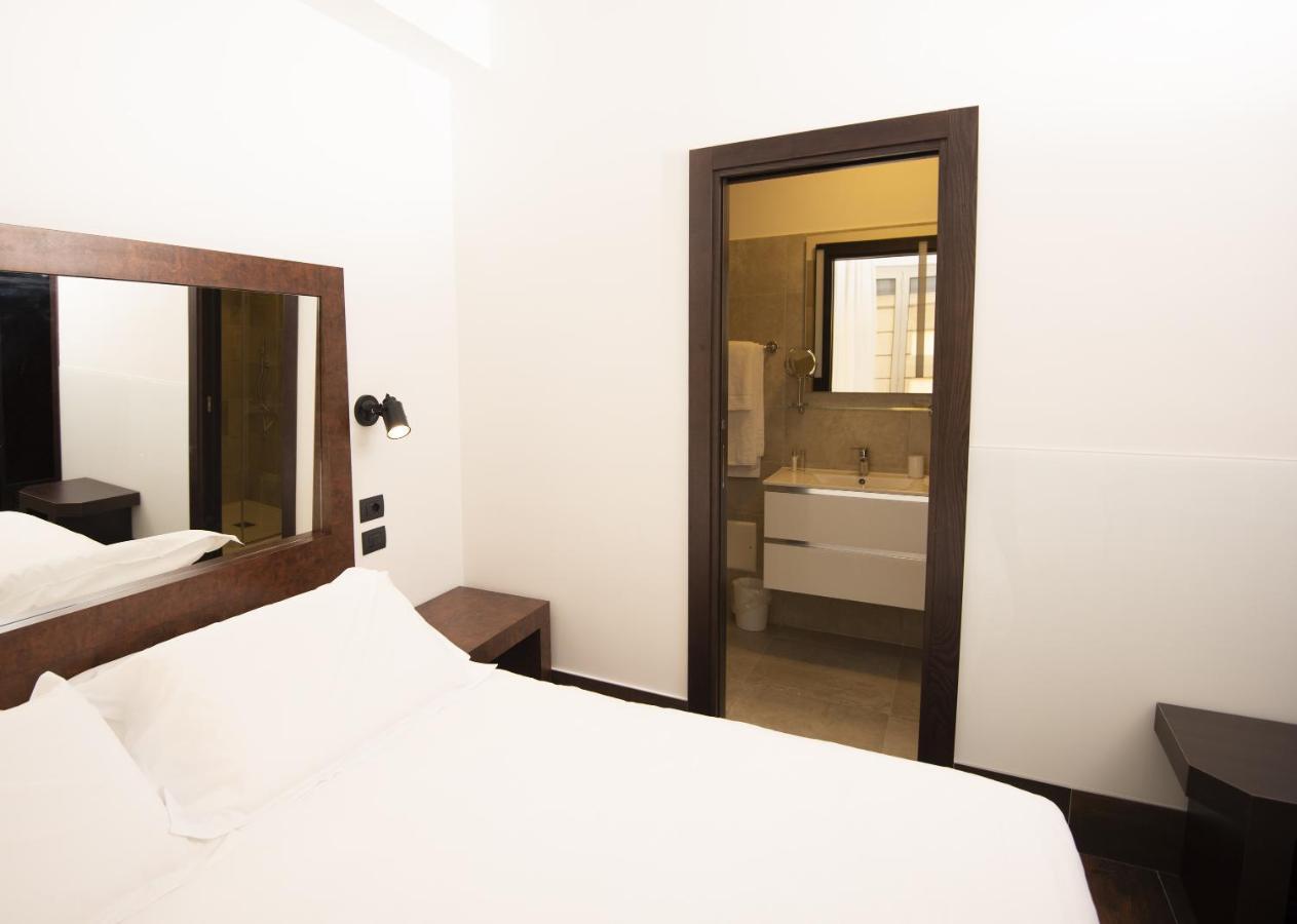 Domus Altana Hotel Napels Buitenkant foto