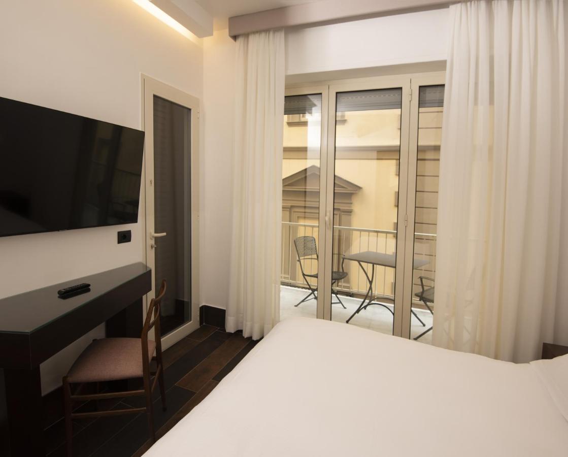 Domus Altana Hotel Napels Buitenkant foto