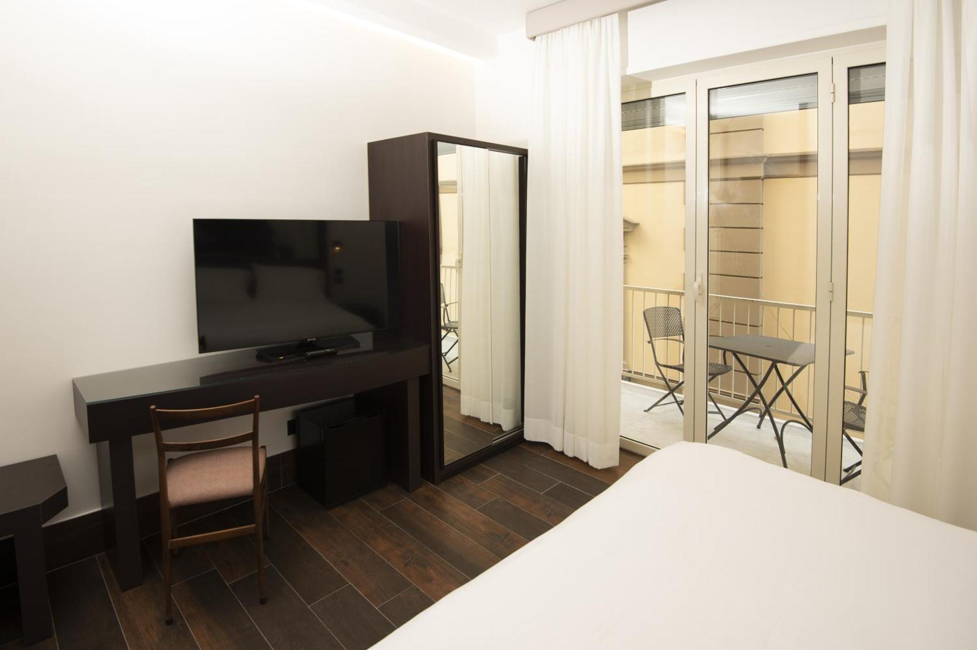 Domus Altana Hotel Napels Buitenkant foto